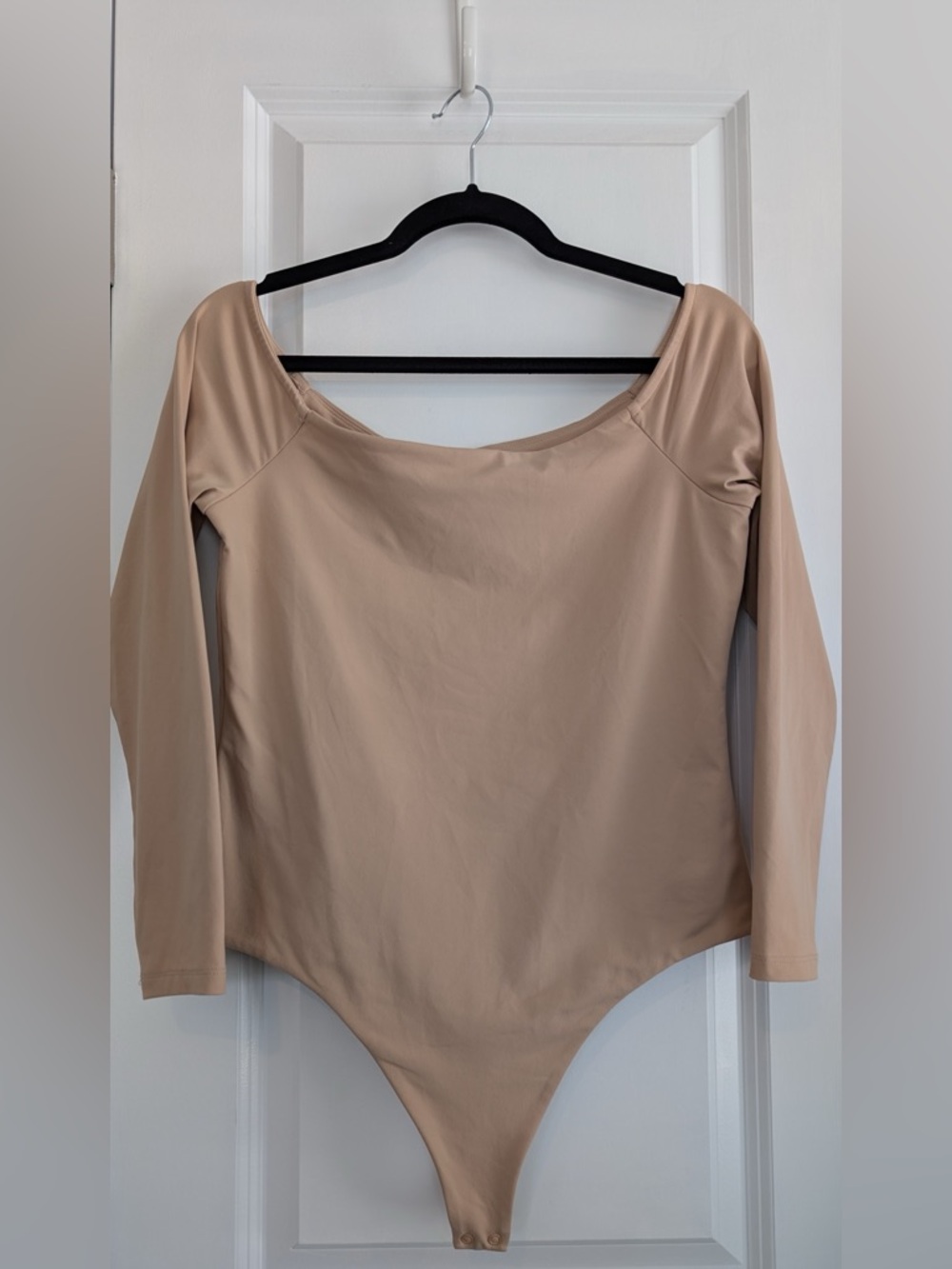 Nuuds Women’s Long Sleeve Off The Shoulder Bodysuit Oat Neutral Size Large